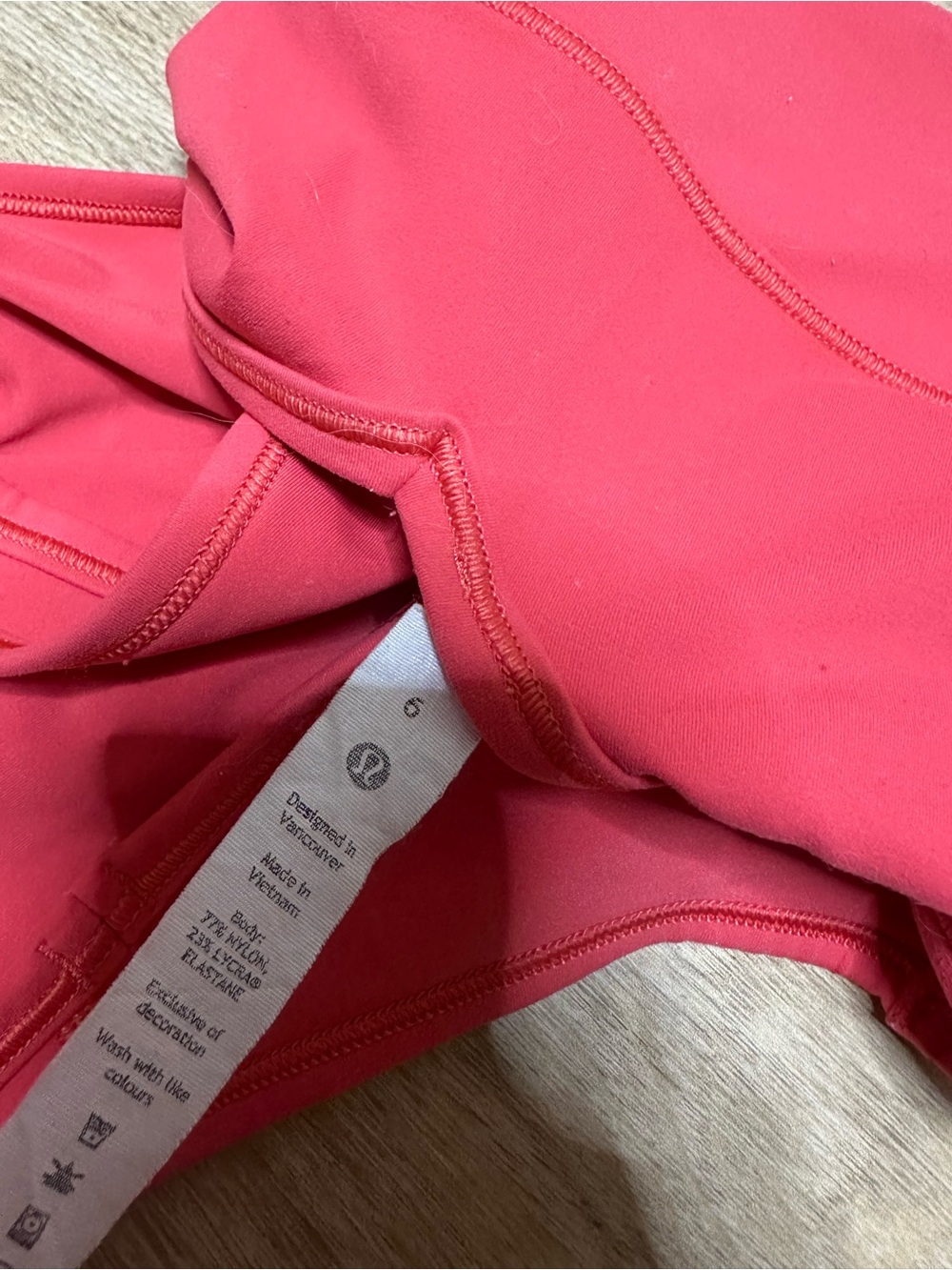 Lululemon Power Pivot Tank Top Everlux in Carnation Red - Picture 5 of 5